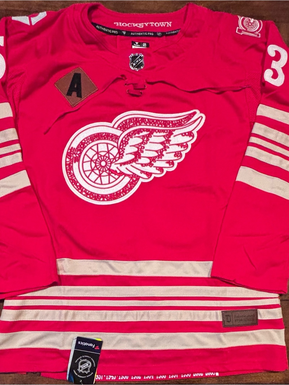 Detroit Red Wings Mortiz Seider #53 Red Centennial 100 Years Stitched Size XL